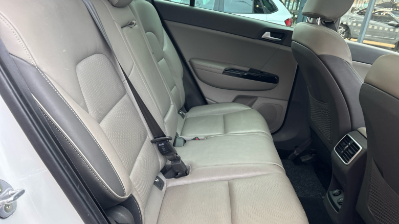 Kia Sportage 2.0 CRDi First Edition 5dr Auto [AWD] Diesel Estate